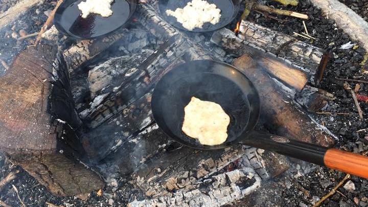 Pandebrød over bål